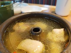 -云海肴·汽锅鸡·云南菜(天山百盛优客店)