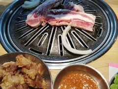 -老炉家木炭烤肉(长江国际店)
