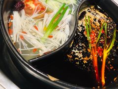 -钢管厂五区小郡肝串串香(奥克斯广场锦城万达店)