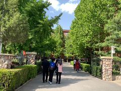 -北京市海淀外国语实验学校