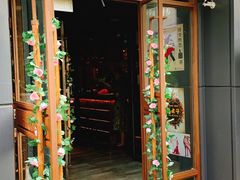 门面-临界音乐酒馆·小龙虾·江湖菜(华熙LIVE·鱼洞店)