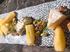 -LESCEDARS Brasserie Bistro香柏树