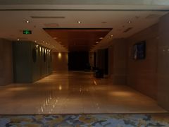 -上海龙之梦万丽酒店