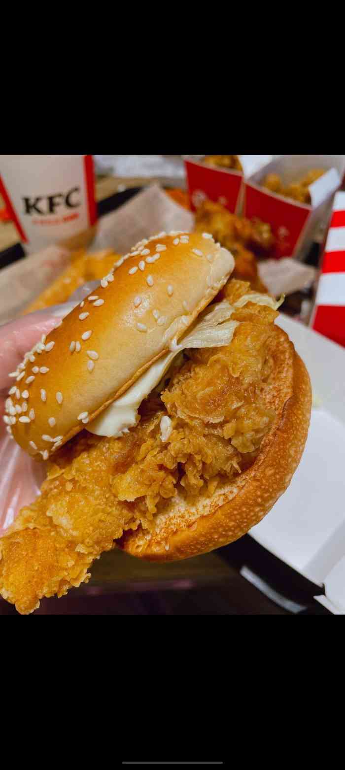 肯德基(明珠店)-"店里的餐特别好吃 啥都好吃这个好吃 那个.