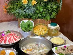 -喃喃椰·糟粕醋·椰子鸡火锅(七堡花园店)