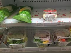 -全家便利店(东直门店)