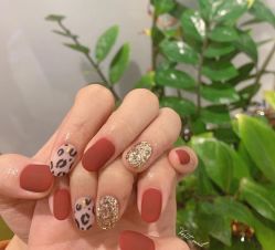 -Beauty nail伊佳靓丽美甲美睫