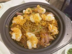蒸锅蒜蓉粉丝蒸虾-船歌·鱼水饺青岛菜(国贸商城店)