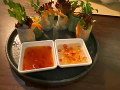 越南传统生包鲜虾春卷-来龙里 精致 东南亚餐室(万象城店)
