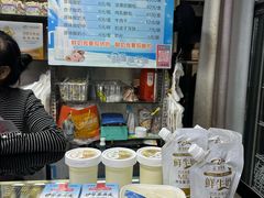 -正飞鲜奶(吐鲁番路店)
