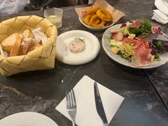 -LESCEDARS Brasserie Bistro香柏树