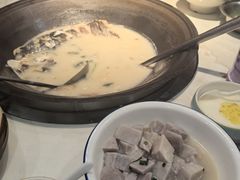 -陈大锅·岳阳鱼馆·地道岳阳菜(美食街店)