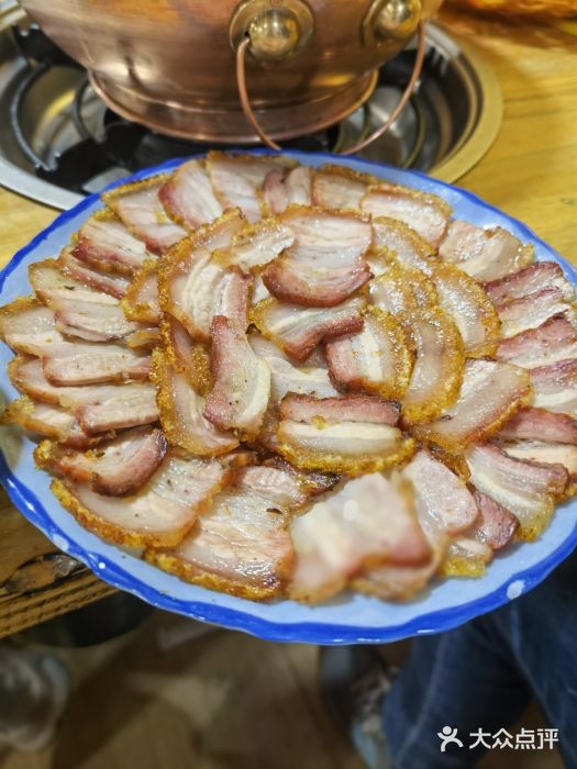 老字号特色藏餐(香格里拉古城店)烤藏香猪肉图片