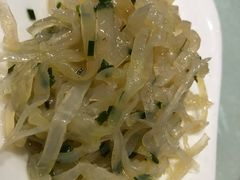 -侬佳蒸菜馆(听潮店)