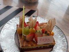 -万达文华酒店·48F云端窗景美食汇自助餐厅