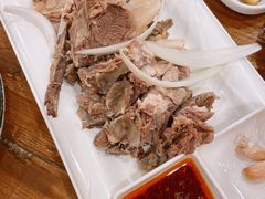 -清真·玛丽亚新疆菜主题餐厅(浙江中路店)