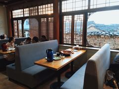 靠窗位-妈妈的味道(和顺古镇店)