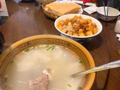 -富正毅三下锅·湘西韵味(天门山索道店)