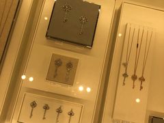 -Tiffany & Co.蒂芙尼
(杭州大厦店)