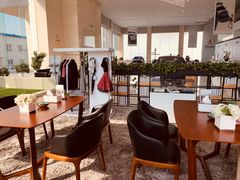 -百联沪通凯迪拉克4s店