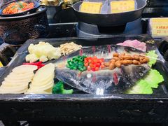 -万重锦·人文川菜馆(骡马市店)
