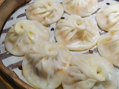 蟹粉小笼包-馋三尺蟹粉小笼(人民广场店)