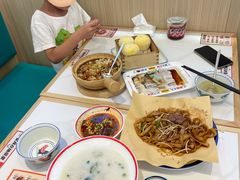 -赵财财·肠粉·煲仔饭(华润万象城店)