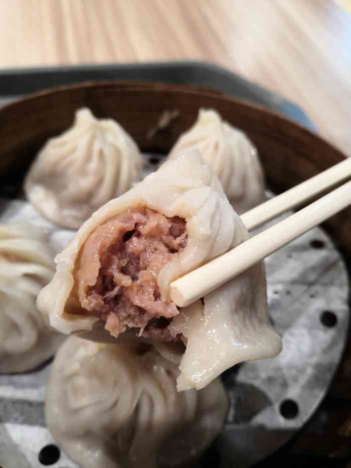 富麦小笼(虹桥天地店)-"在这个商场的美食街里面.第一家绝对可以看.