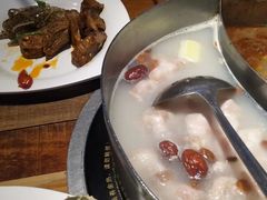 -蒙肥羊·酸汤潮牛·鲜牛肉火锅烤肉自助(岗顶店)
