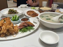 -梅利汴京烤鸭•开封豫菜地标店(东大街店)