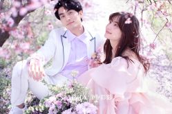 -雪中彩影婚纱摄影·微光艺术中心