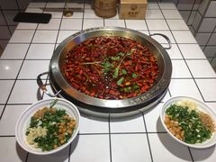 -蛙一刀·麻椒鱼火锅(金仙桥店)