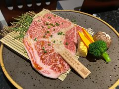 -山川小町·极番烧肉(新地假日广场店)
