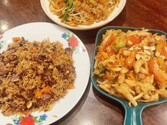 牛肝菌炒饭-婉泰·特色小吃·舂鸡脚(告庄二店)