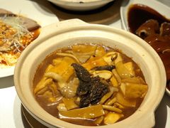 羊肚菌豆腐煲-炳胜品味(海印总店)