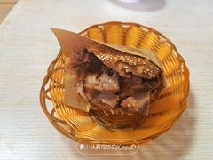 -洪峰浩老北京烧饼夹肉(角门路店)