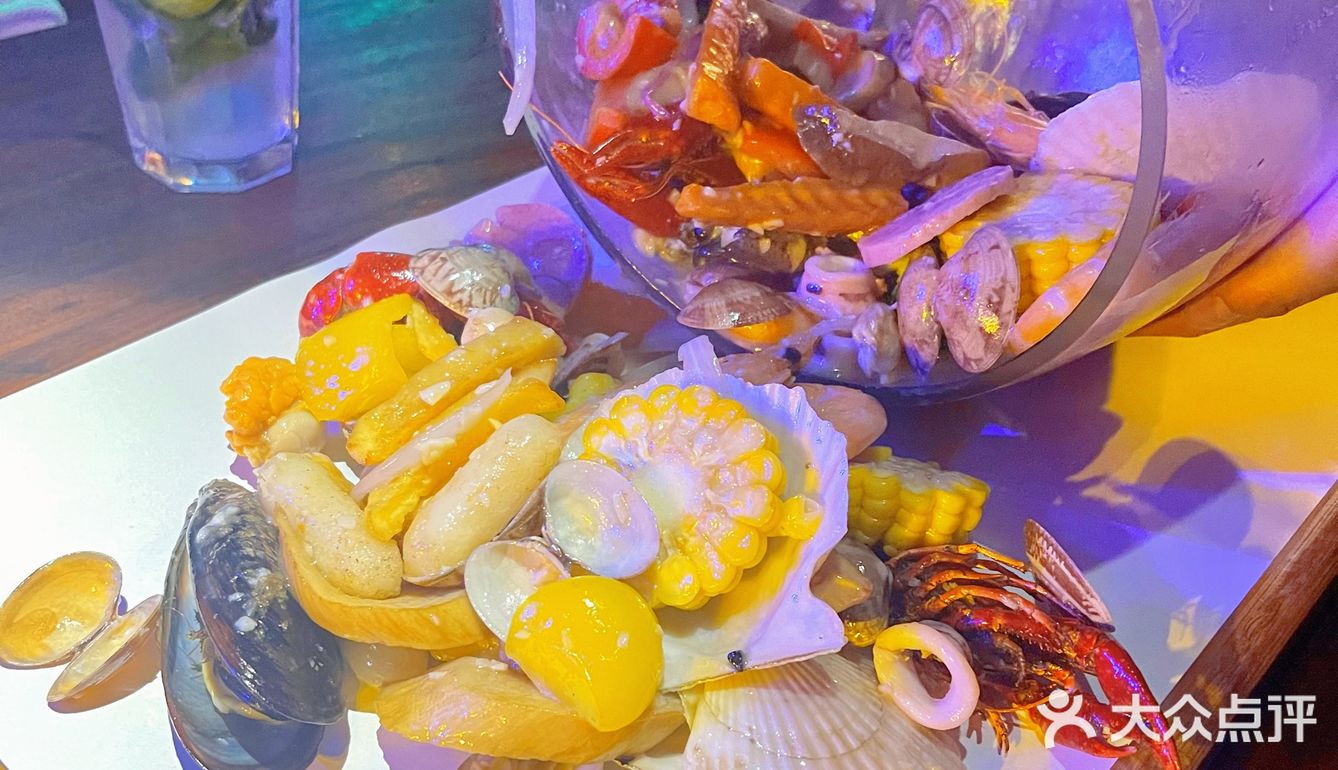 菌菇星人最爱这个烤香菇！这个大骨棒啊