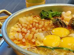 全家福冬阴功汤mama面-小小集渔·泰式大排档(太古里香槟店)
