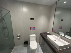 -库车国际酒店(火车站东湖公园店)