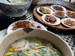 -桥香园云南过桥米线(金马碧鸡店)