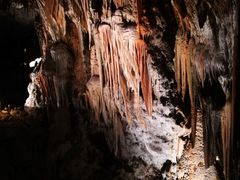 -波斯托伊纳溶洞