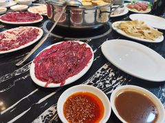 -一鼎牛鲜活牛肉城(晋江海峡国际食品城店)