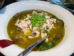 招牌酸菜鱼-赠李白·如诗的川味(余杭万达广场店)