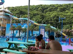 -平湖九龙山乐满地水上乐园