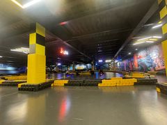 -极限PLAY运动娱乐新世界·团建派对表演休闲馆·室内高空游乐园