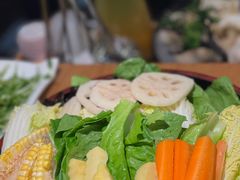 -一朵菌·野生菌探索家火锅(南亚店)