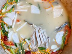 高汤锅底-抚仙湖生态石锅鱼野生菌(告庄店)