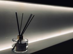 -优加东京秀烫染SALON