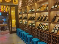 等位区-金刚山黑牛炭火自助烤肉(西大望路店)
