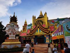 -七彩云南欢乐世界